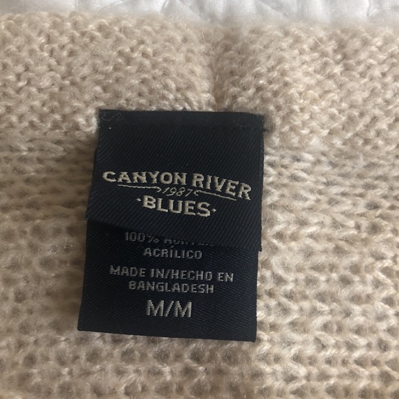 NWOT tan/beige sweater - Picture 4 of 4